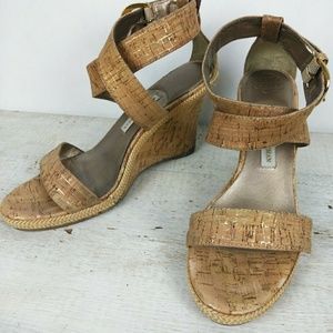 Dana Buchman Tan & Gold Cork Wedges Sandals 10